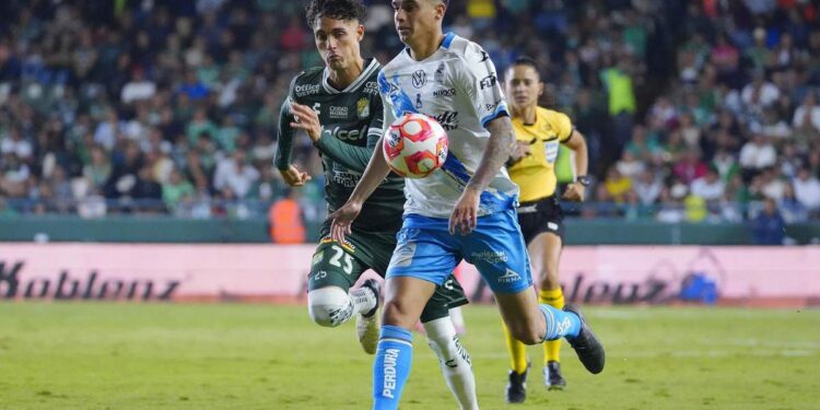 Club Puebla se despide con victoria ante León