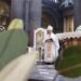 Reza iglesia por policías asesinados