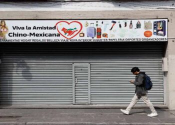 Clausuran 12 tiendas por incumplir normas oficiales