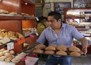 Panaderos anuncian incremento en precios