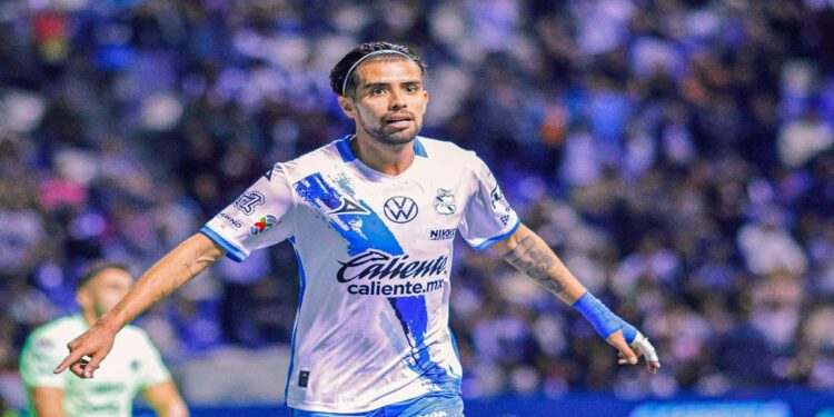 Ricardo Marín define su futuro entre Puebla y el Guadalajara