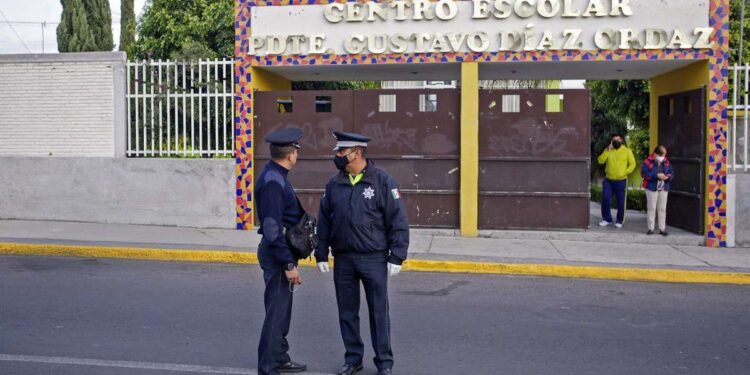 Incrementarán operativos de seguridad en escuelas