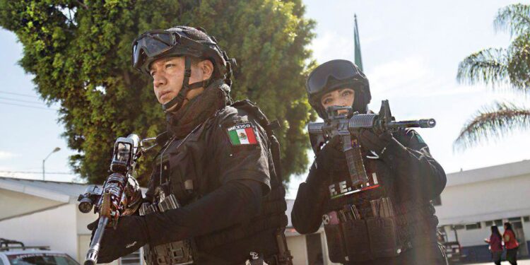 Mil policías más: SSP