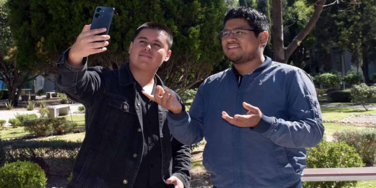 Reconocen proyecto educativo