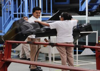 Bajan 4 % exportaciones de empresas de autopartes