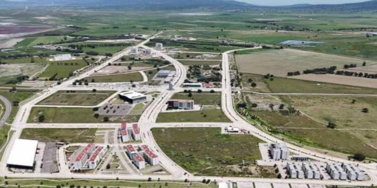 Confirman cuatro empresas inversiones en San José Chiapa