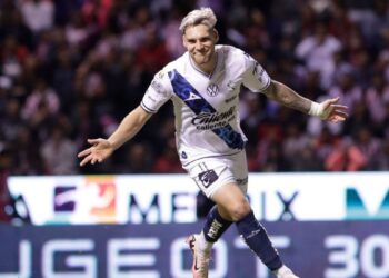 Gómez permanecerá en el La Franja