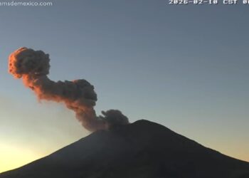 Monitoreo permanente tras exhalación del Popocatépetl