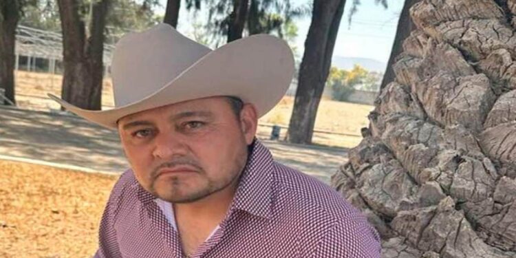 Camarillo, es mi compadre: “El Toñín”