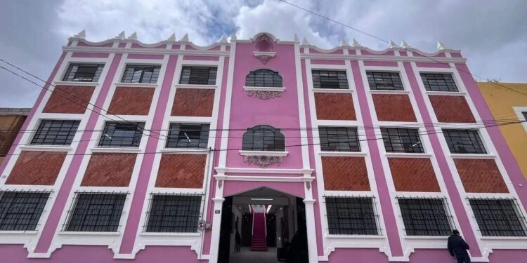 Dormitorio municipal, con afluencia constante