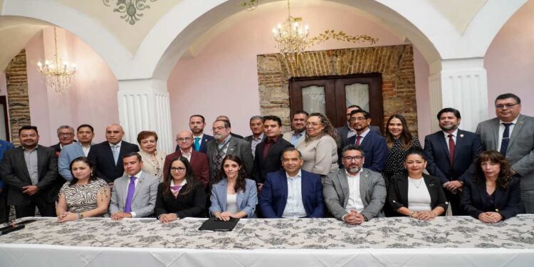 Proponen digitalización y defensa comercial