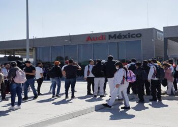 Piden quitar registro a sindicato de Audi