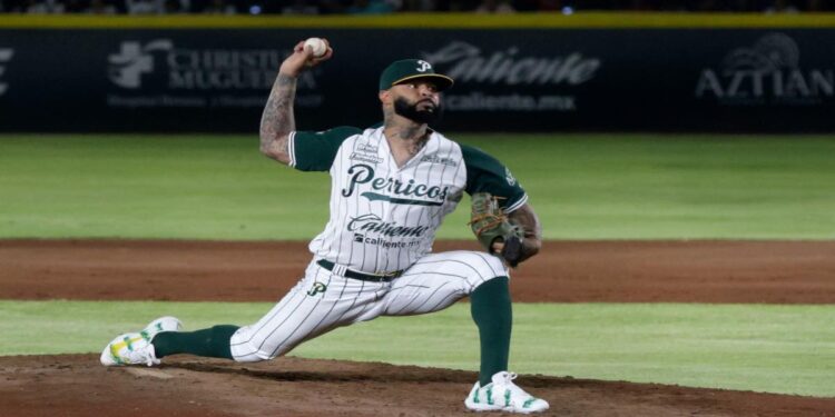 Guerreros barren a Pericos