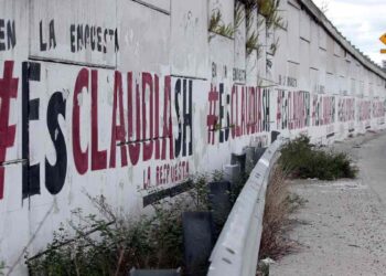 Líder del Congreso pide “ley moral” contra pinta de bardas[