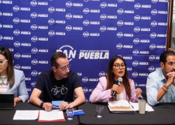 De seguridad, charla entre Riestra y Armenta Mier