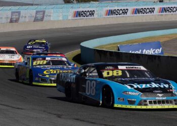 Majo Rodríguez corre en casa en la Nascar