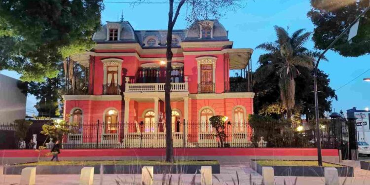 Ofrece Casa de los Enanos experiencia gastronómica