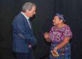 Alcalde José Chedraui recibe a Premio Nobel de la Paz