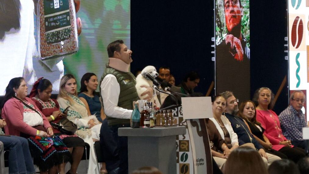Presentan segundo lote del café Cinco de Mayo
