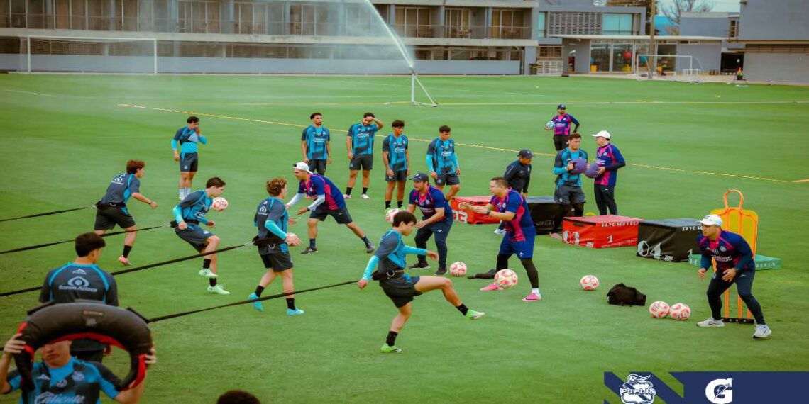 Club Puebla intensifica pretemporada en Querétaro