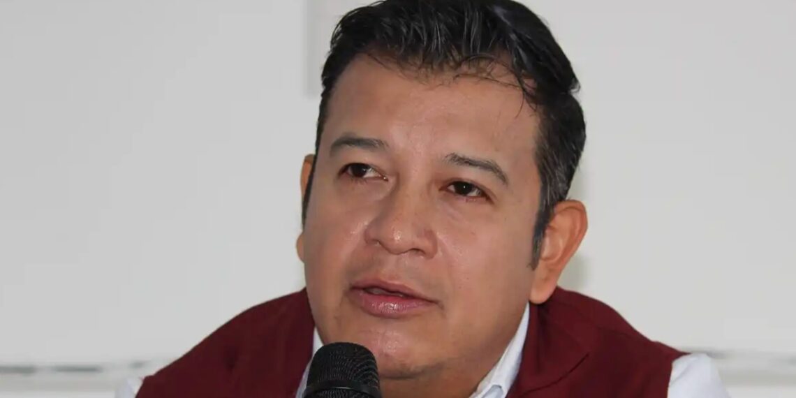 ARISTÓTELES BELMONT: EL REGRESO INCÓMODO Y LOS VEHÍCULOS QUE NUNCA APARECIERON