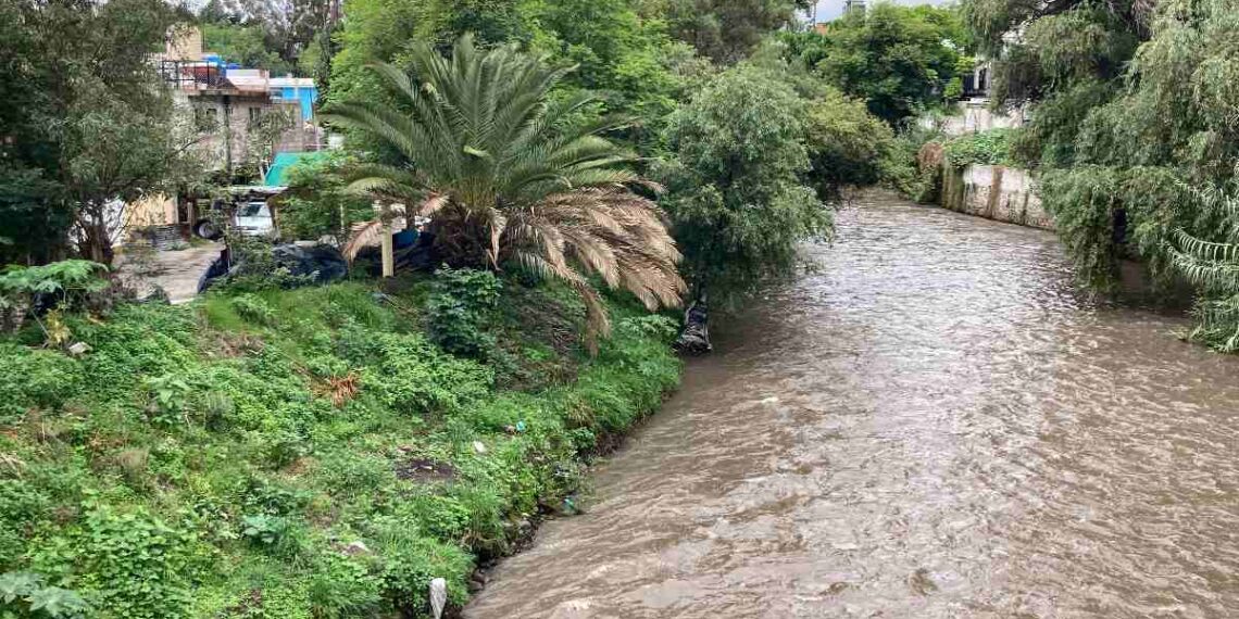 Descargas tóxicas agravan situación del río Atoyac