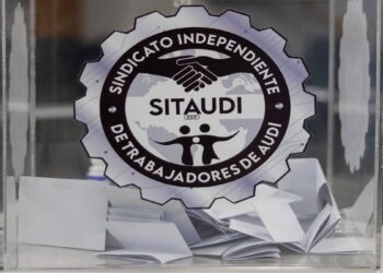 Evitan huelga en Audi; aprueba sindicato aumento