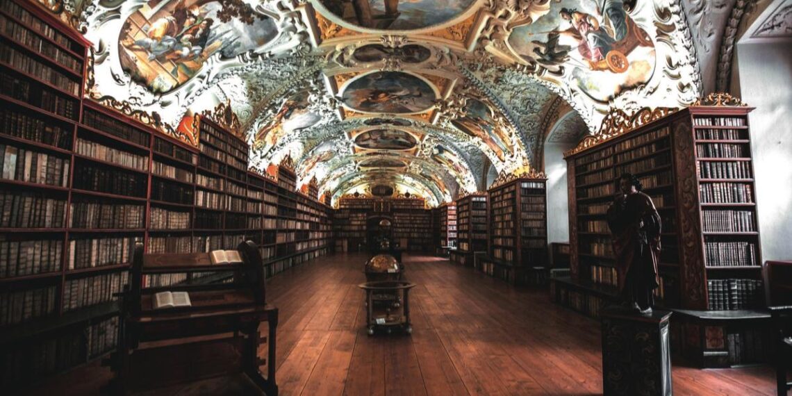 SIEMPRE IMAGINO QUE EL PARAÍSO SERÍA ALGÚN TIPO DE BIBLIOTECA
