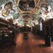 SIEMPRE IMAGINO QUE EL PARAÍSO SERÍA ALGÚN TIPO DE BIBLIOTECA