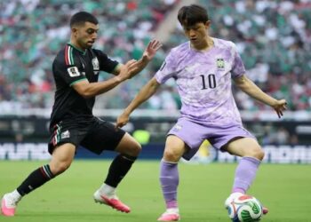 México gana 1-0 a Corea del Sur y avanza como líder de grupo