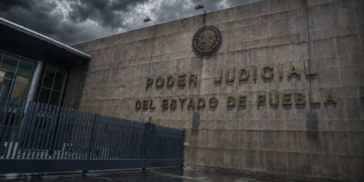 LA CARPETA Y LOS JUECES A MODO