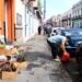 Entregan apoyos a afectados por lluvias