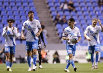 Puebla ficha a Mathías Tomás y Sebastián Sanabria