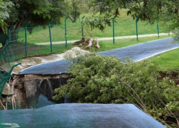 Inicia reparación de socavón en Ecoparque