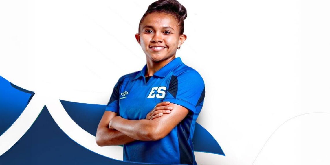 Aby Martínez es llamada por El Salvador