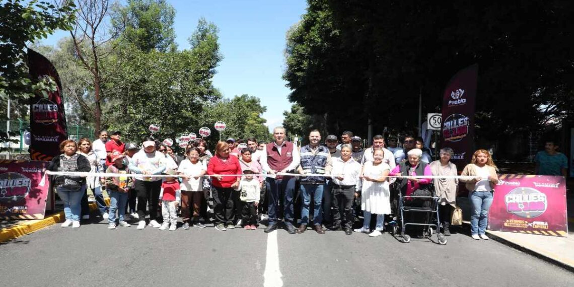 Rehabilitan Bulevar Xonaca con tren de pavimentación
