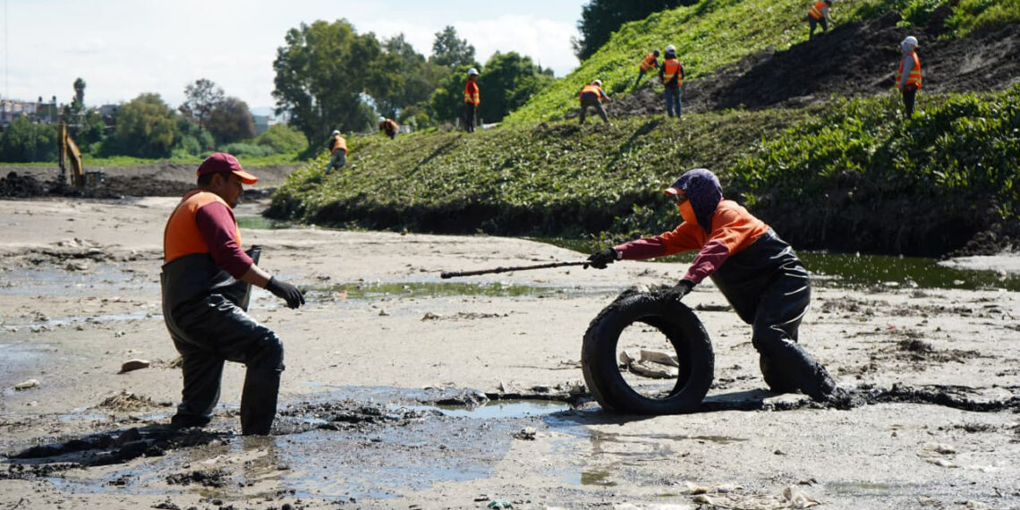 Supervisan desazolve en Puente Negro