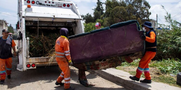Para evitar inundaciones, manejo adecuado de residuos