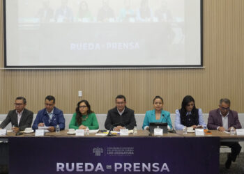 “Agua de Puebla sirve para nada y cobra caro”